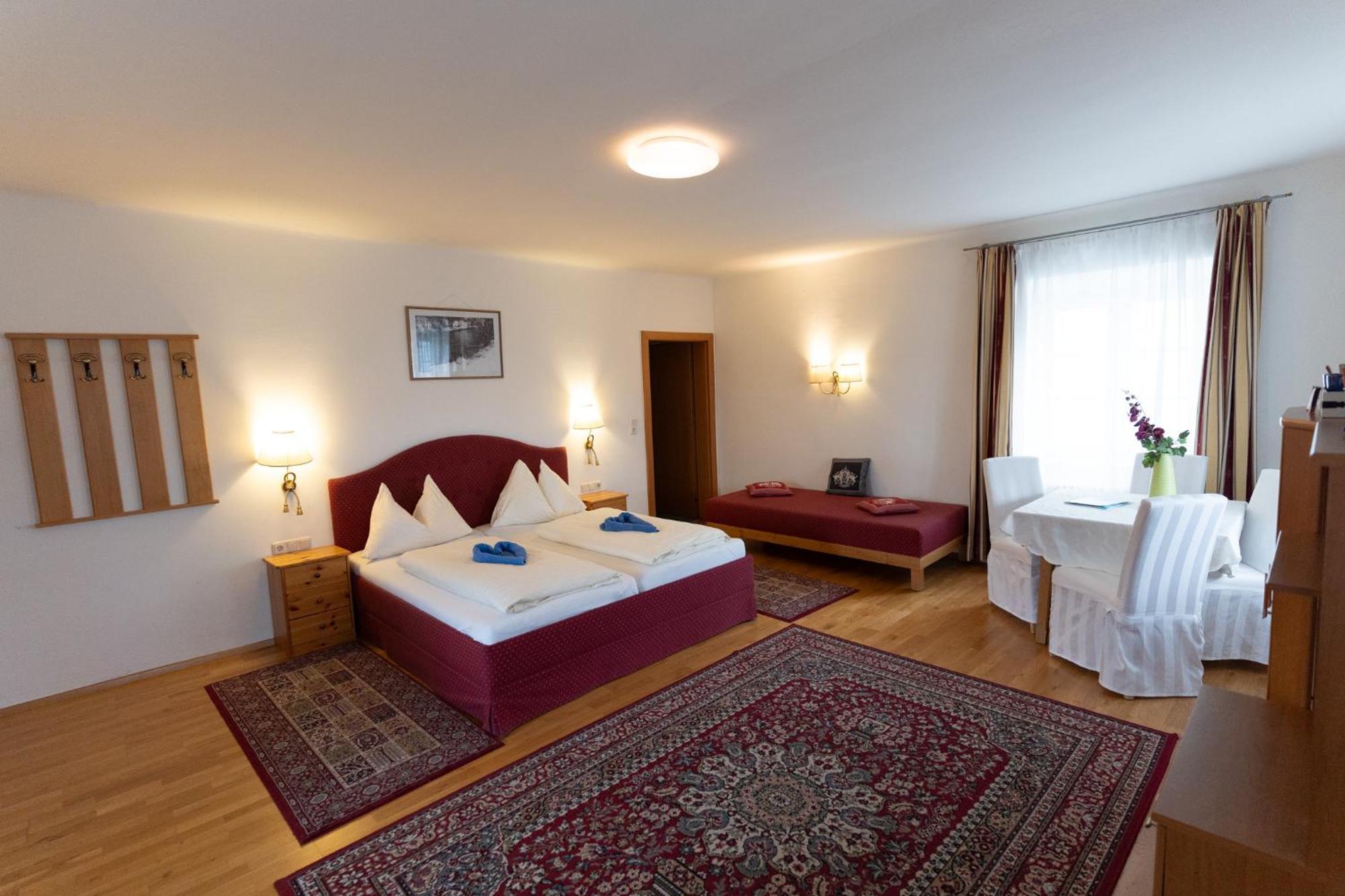 Hotel Pension Kandolf Tamsweg Extérieur photo